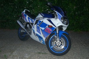 GSX-R 1100 R GV73C